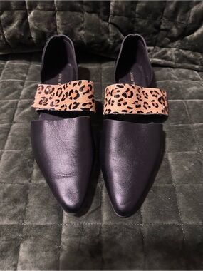 Women's Black Pointed Slip-On Flats with Leopard Strap